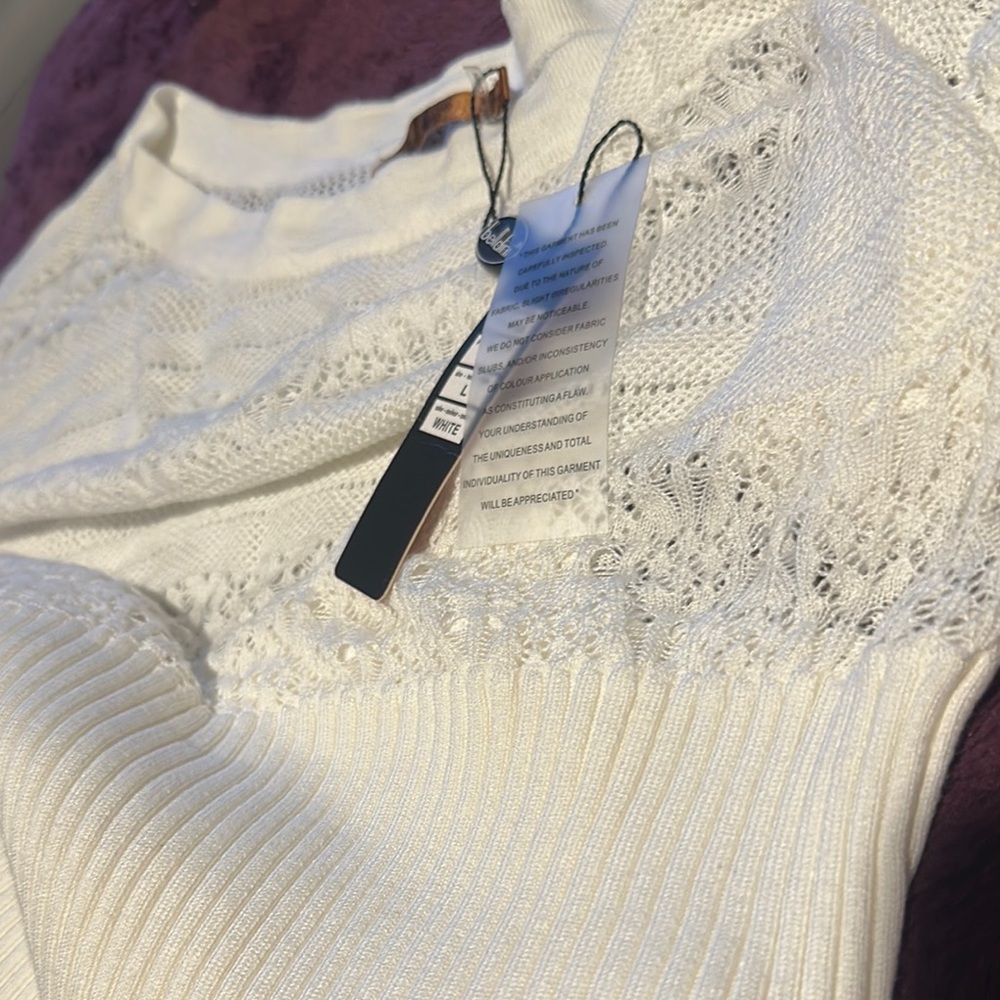 Belldini Women's White Crew Neck Sweater